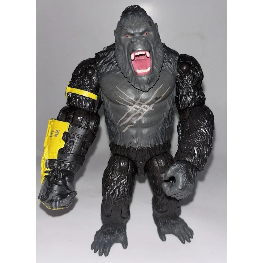 KONG w/ BEAST Glove 6